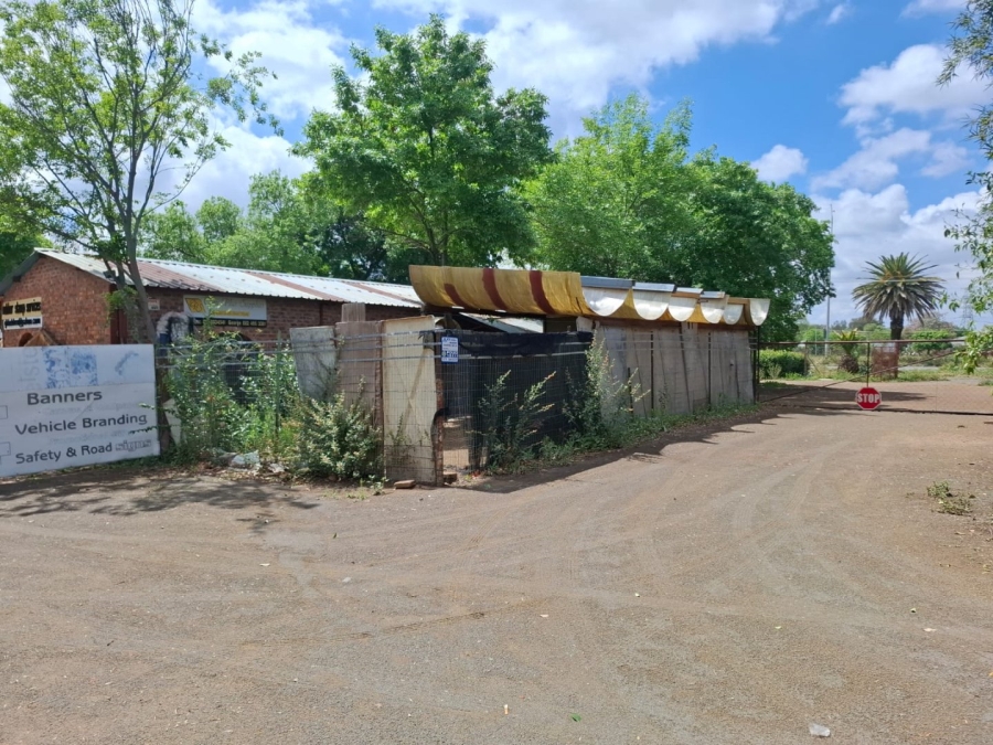 Commercial Property for Sale in Bayswater Free State